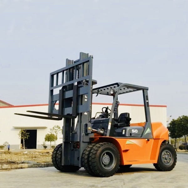 Forklift 5 tons using Isuzu engine 6BG1Japan